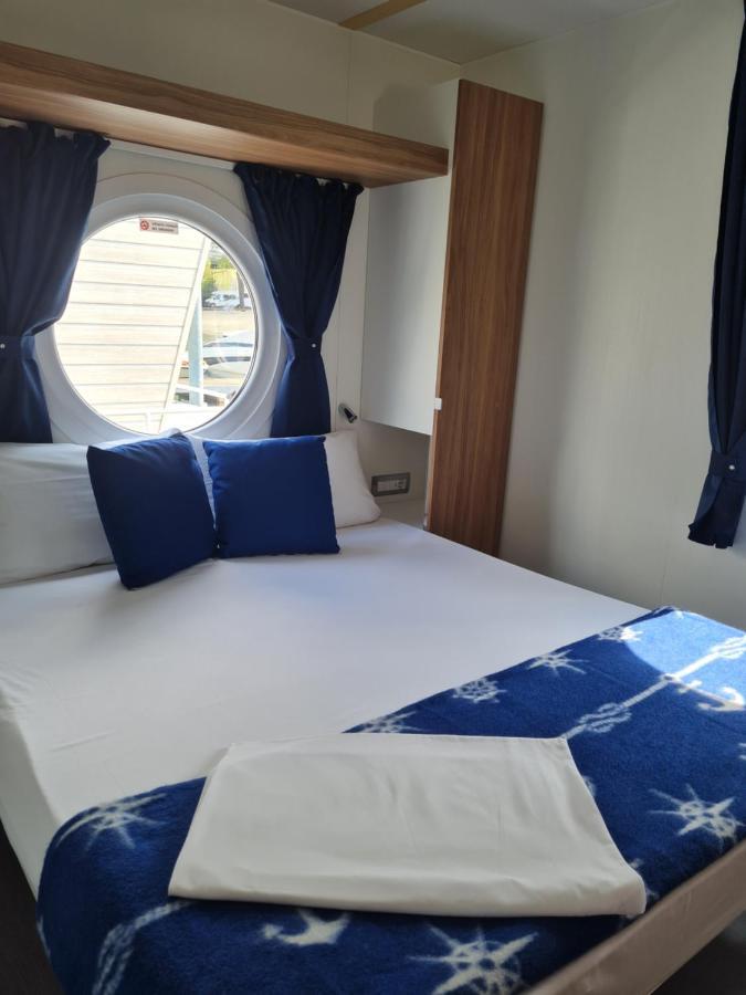 Camping Italia Lido คาสเตลเลตโต โซปรา ติชิโน ภายนอก รูปภาพ