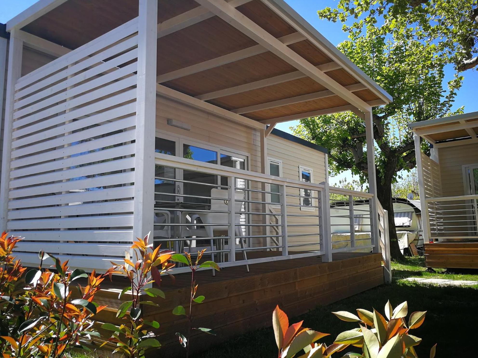 Camping Italia Lido คาสเตลเลตโต โซปรา ติชิโน ภายนอก รูปภาพ