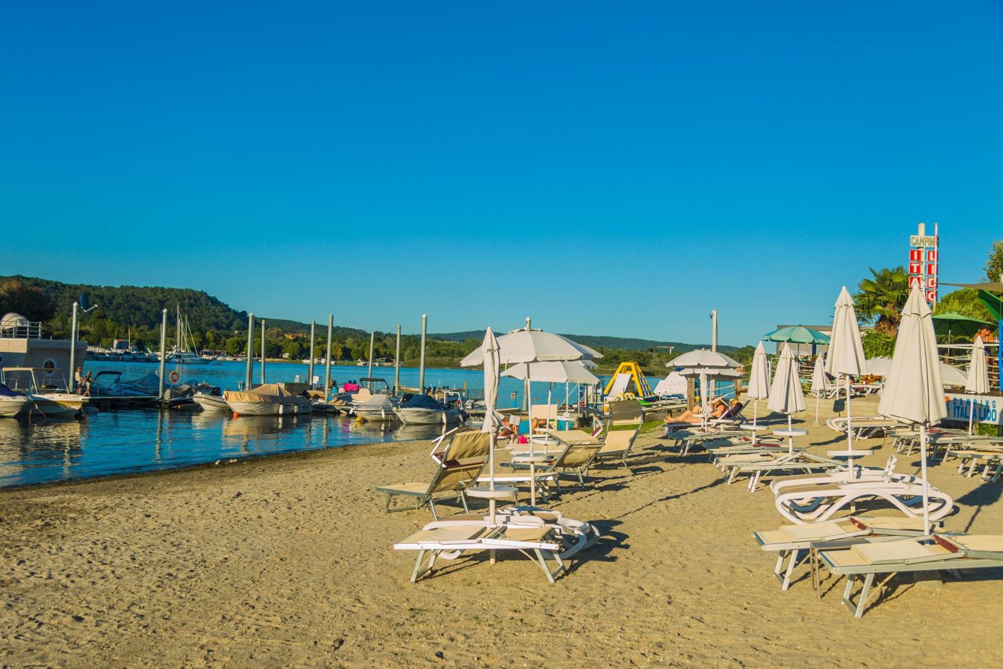Camping Italia Lido คาสเตลเลตโต โซปรา ติชิโน ภายนอก รูปภาพ