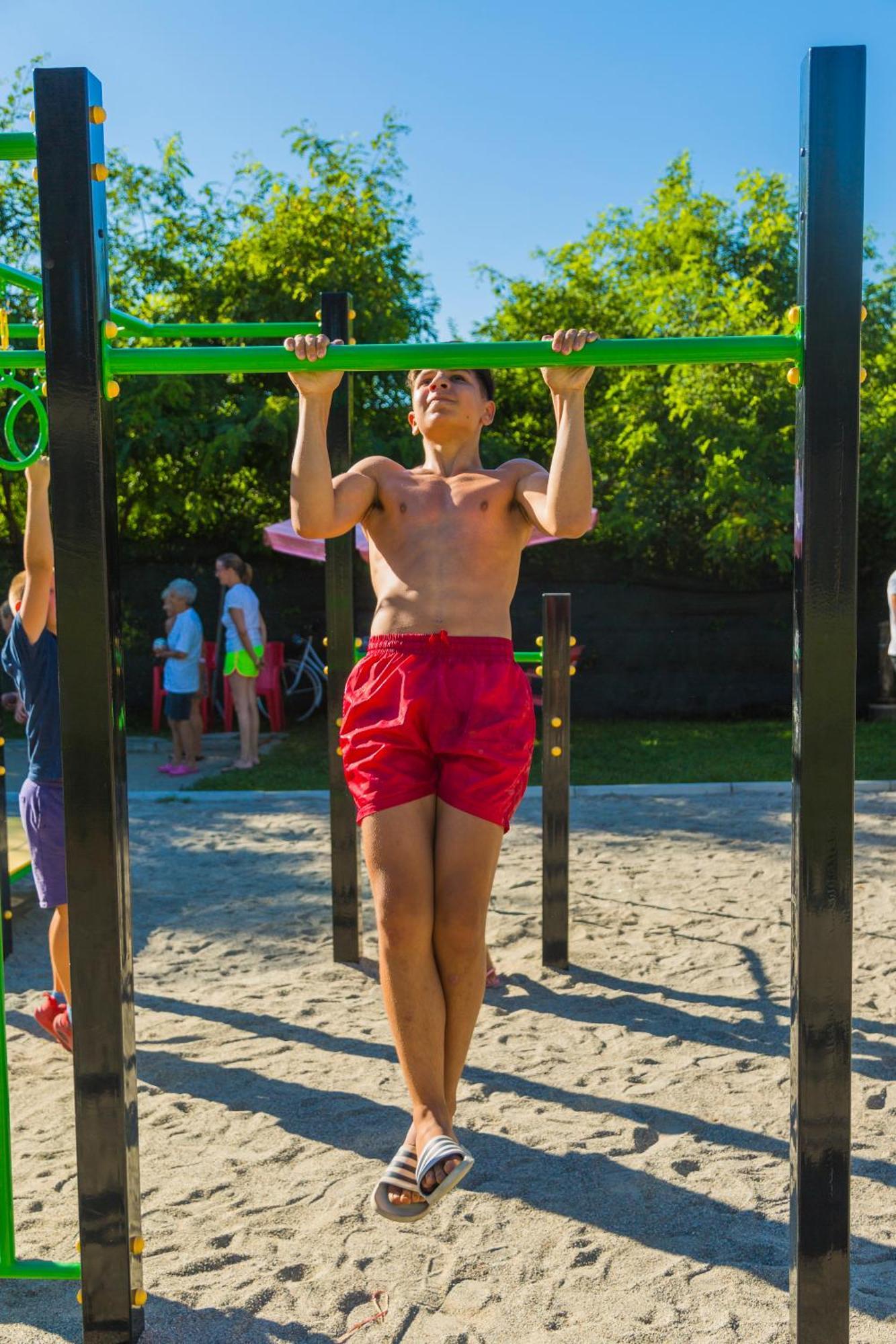 Camping Italia Lido คาสเตลเลตโต โซปรา ติชิโน ภายนอก รูปภาพ