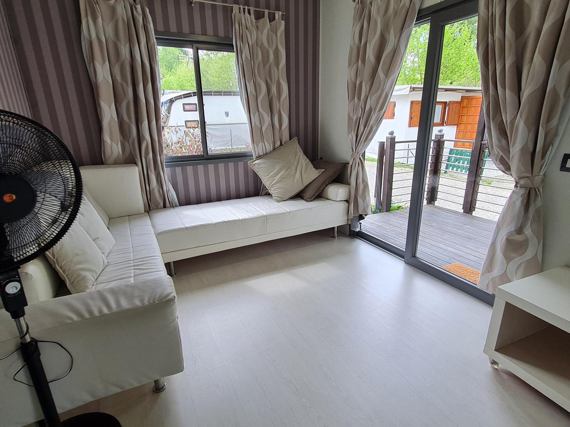 Camping Italia Lido คาสเตลเลตโต โซปรา ติชิโน ภายนอก รูปภาพ