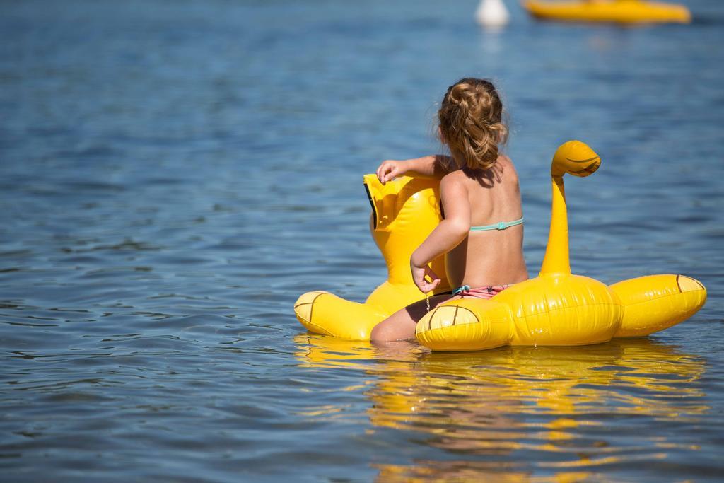 Camping Italia Lido คาสเตลเลตโต โซปรา ติชิโน ภายนอก รูปภาพ
