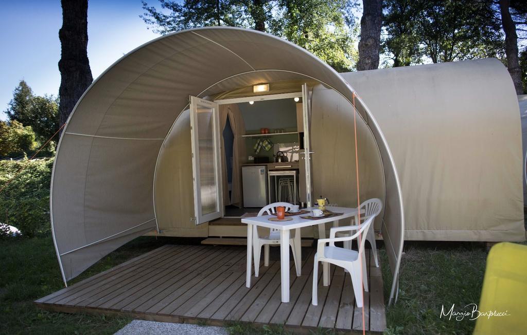 Camping Italia Lido คาสเตลเลตโต โซปรา ติชิโน ภายนอก รูปภาพ